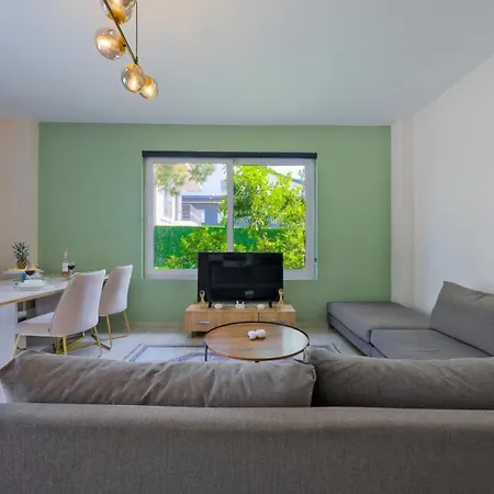 2 Bedroom With Private Pool Villa *